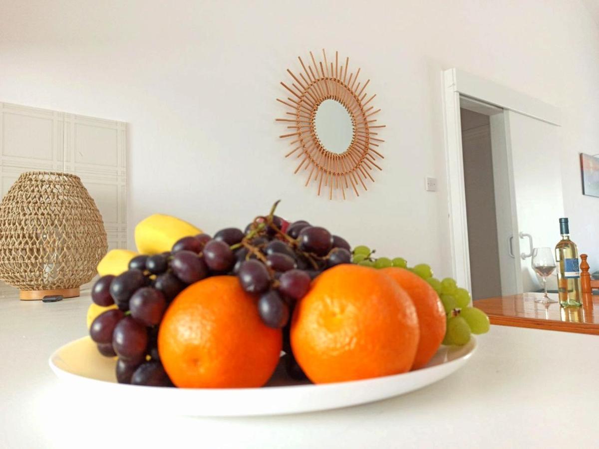 The Salnik Beach Apartment Limassol Exterior photo