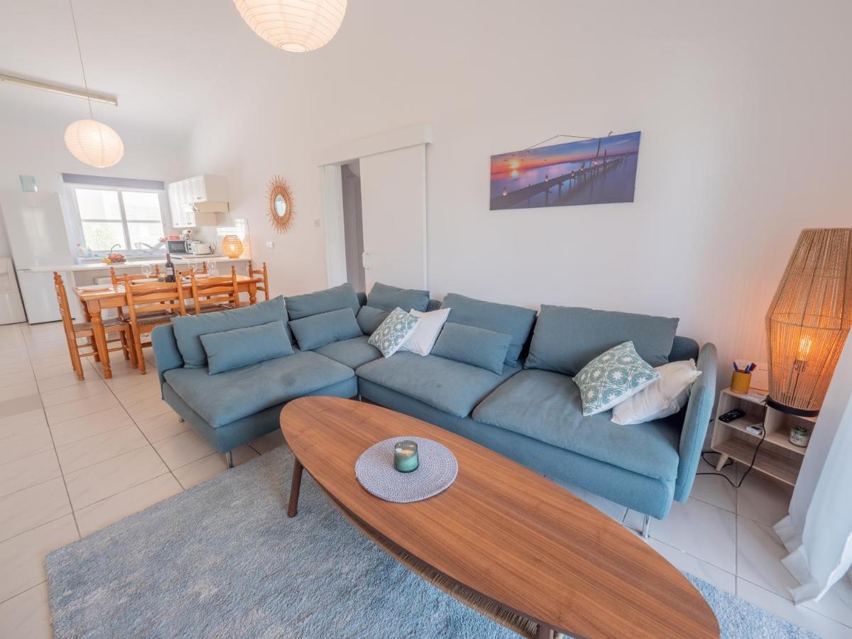 The Salnik Beach Apartment Limassol Exterior photo