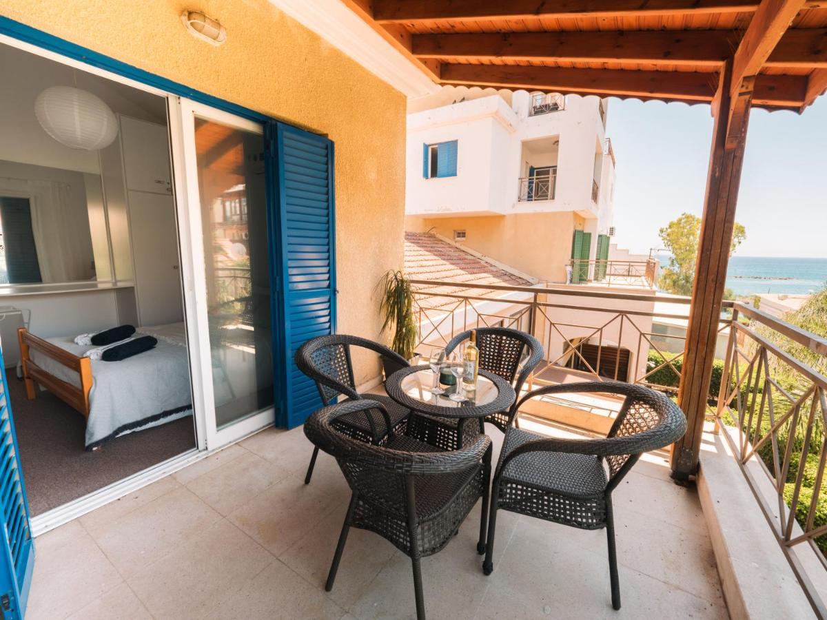 The Salnik Beach Apartment Limassol Exterior photo